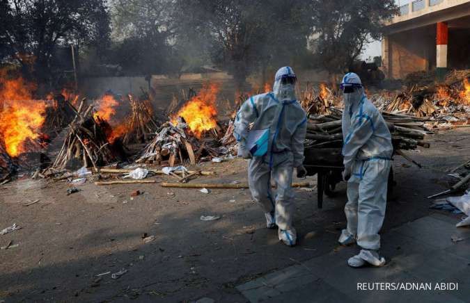 Korban Covid-19 terus melonjak, India tebang pohon di taman kota untuk kremasi 