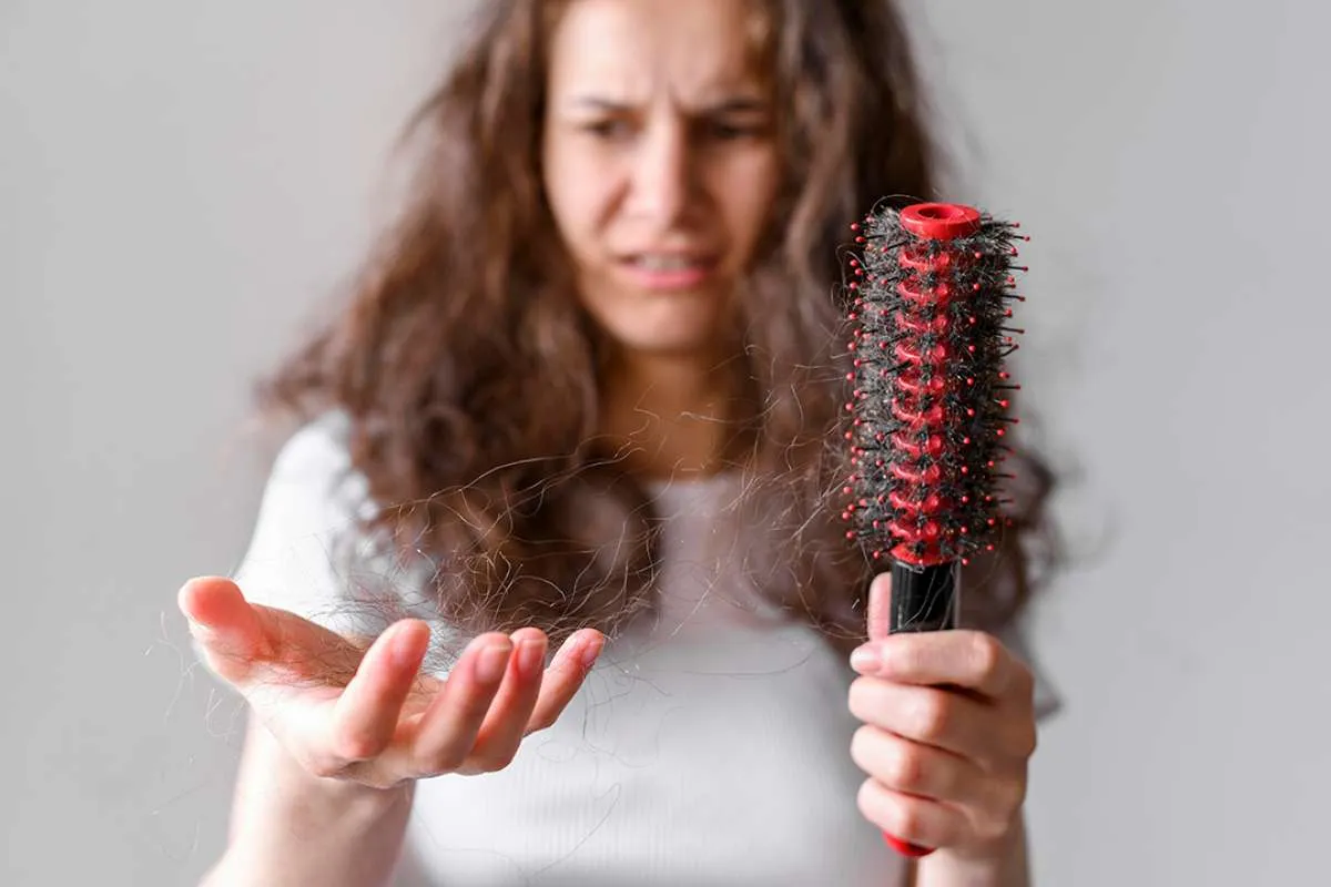 5 Nutrisi Terbaik yang Efektif Mengatasi Rambut Rontok 