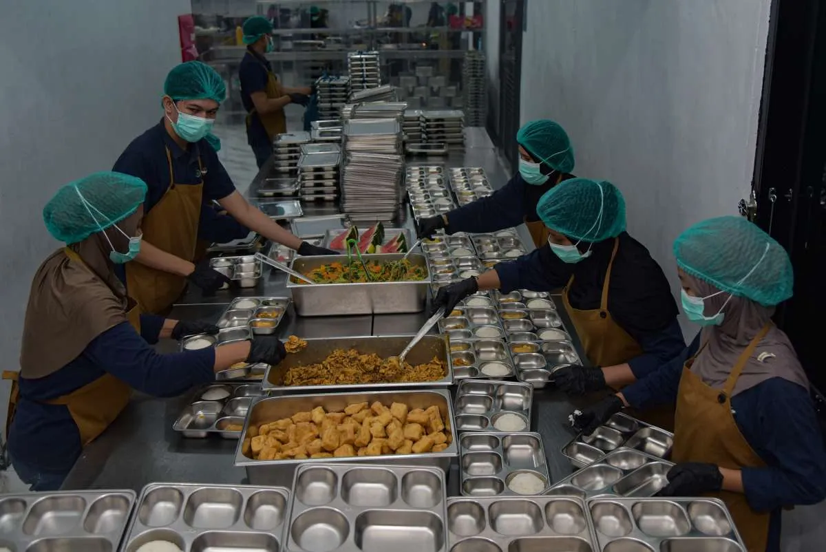 Hampir 30% Anggaran Pendidikan Tersedot Untuk MBG di 2027: Capai Rp 240 Triliun