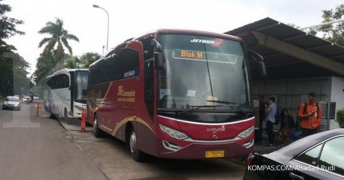 Ini beda bus Transjakarta dengan JR Connexion