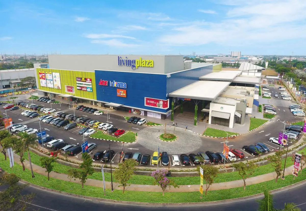 Kawan Lama Group membuka Living Plaza ketiga di Makassar