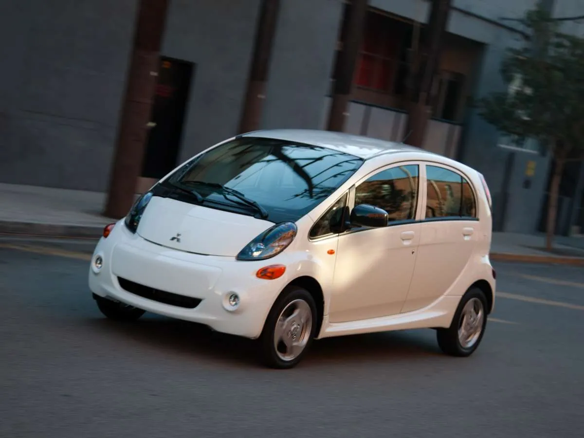 Mitsubishi i-MiEV bakal disuntik mati, begini penjelasannya