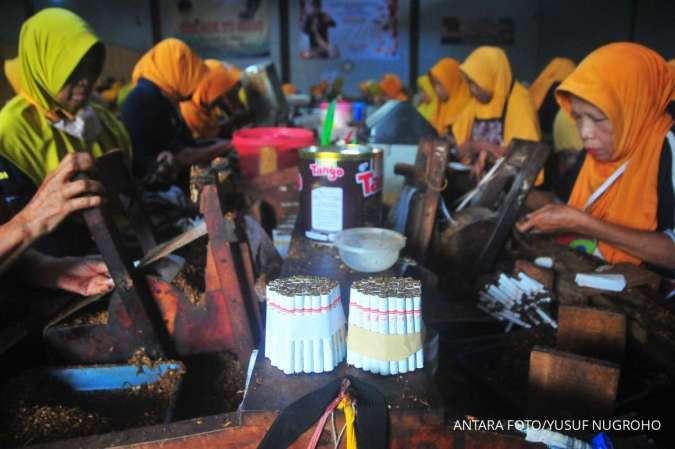 Berikut Harga Rokok Eceran Konvesional dan Elektrik yang Berlaku di 2025