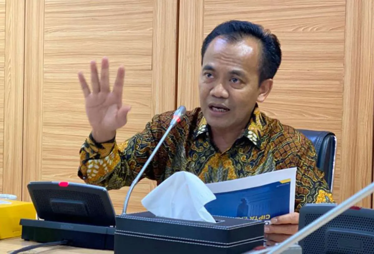 Omnibus law, pemerintah pastikan Amdal dan IMB tidak dihapus