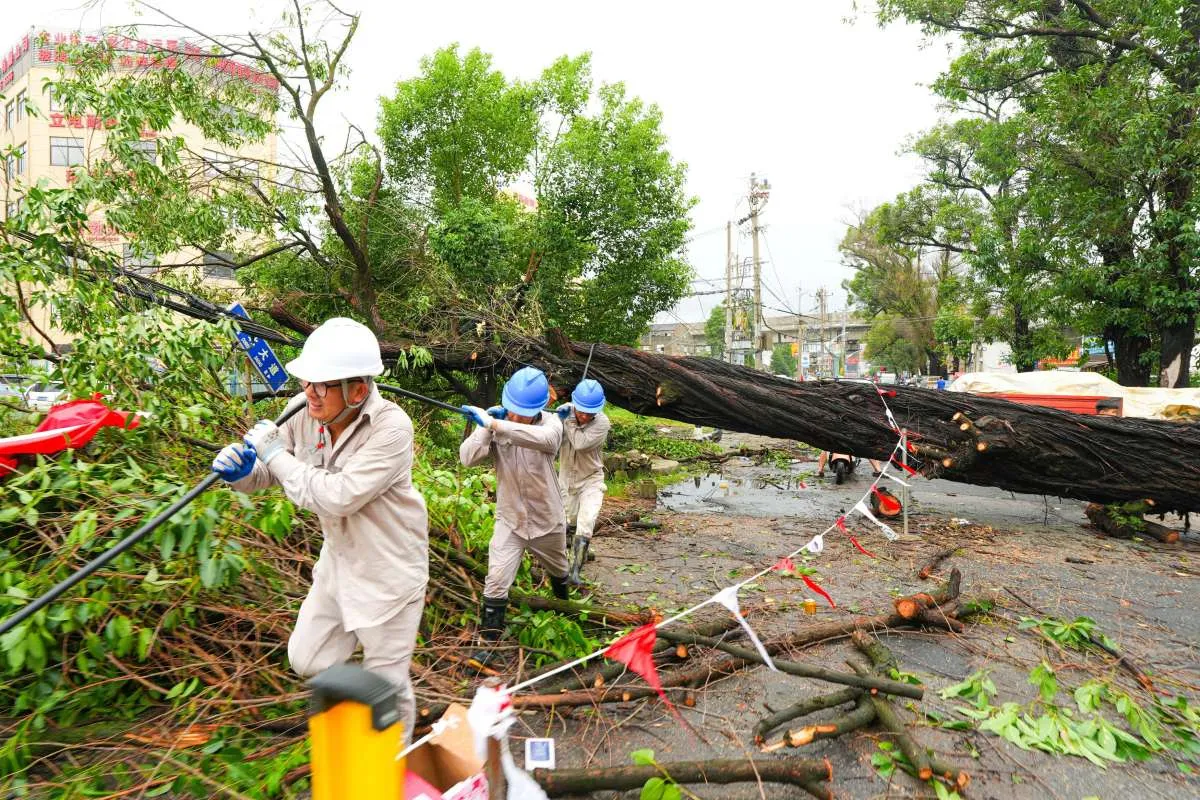 Sebagian Wilayah Beijing dan China Tengah Dilanda Banjir Akibat Topan Dolphin