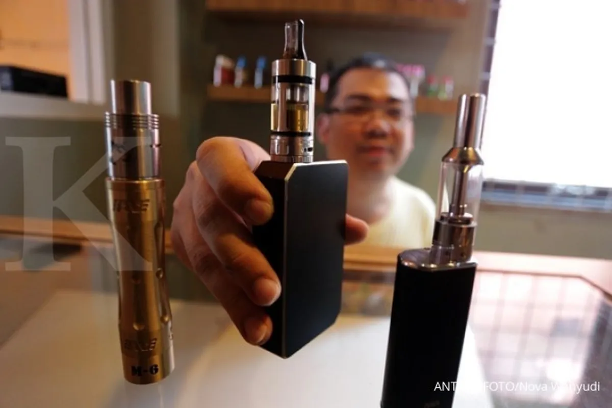 Kemkes minta Kemdag stop penjualan rokok elektrik