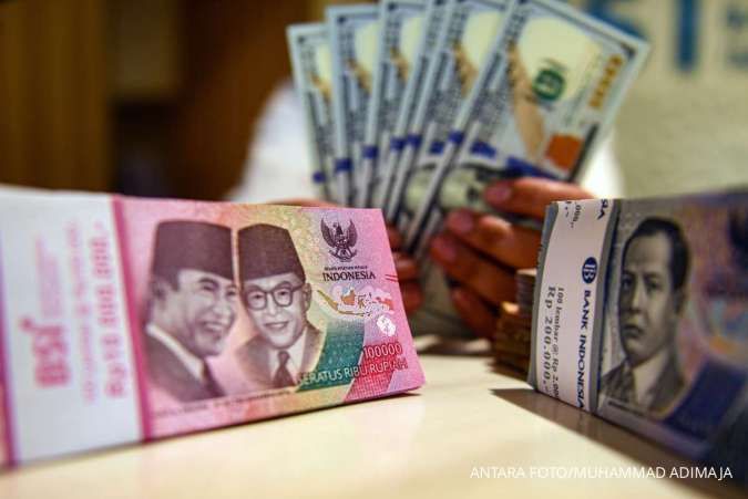 Jelang FOMC dan RDG BI, Cermati Proyeksi Rupiah pada Perdagangan Selasa (17/9)