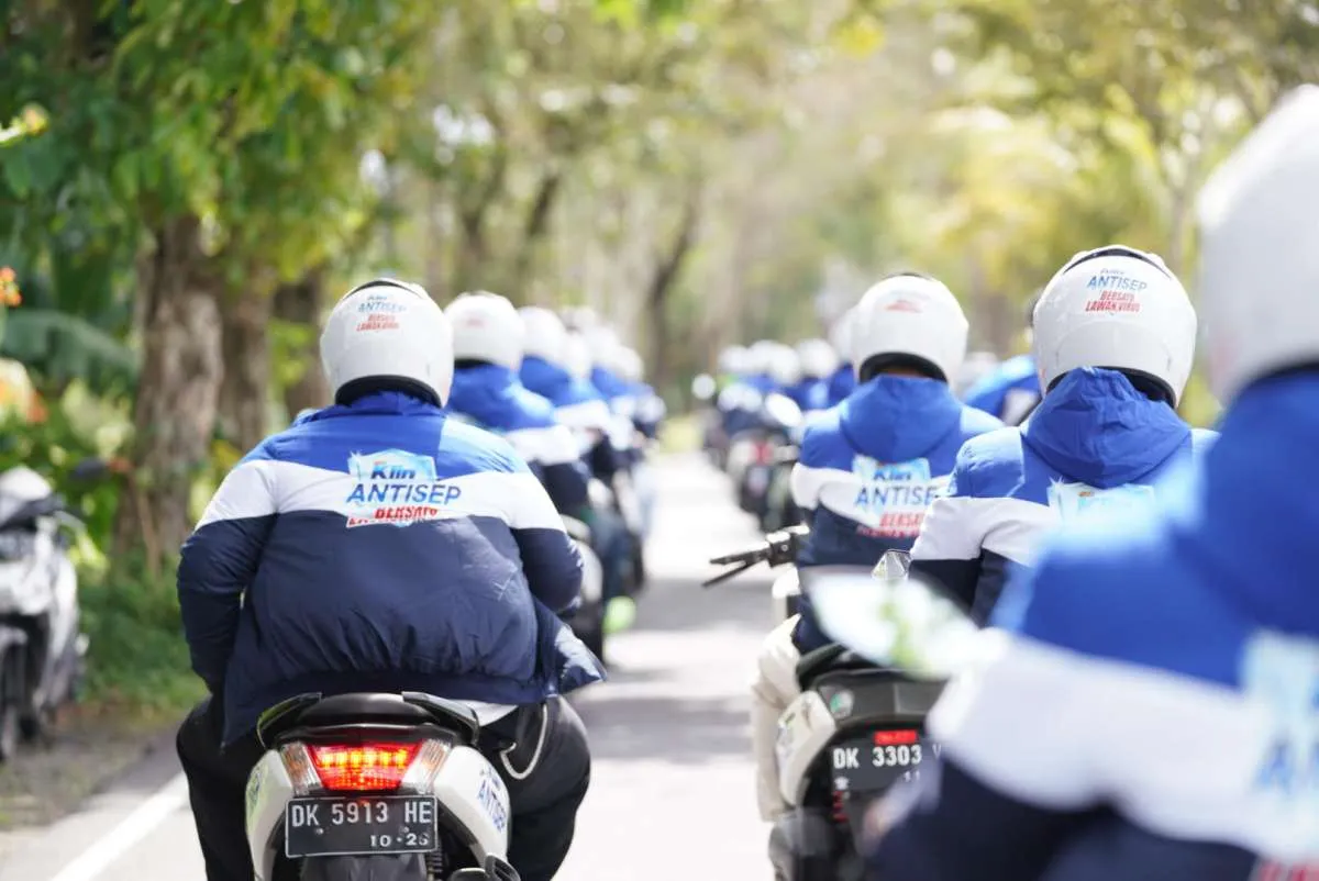 SoKlin Antisep Lanjutkan Kampanye Antisep Bersatu Lawan Virus Salurkan untuk Nakes
