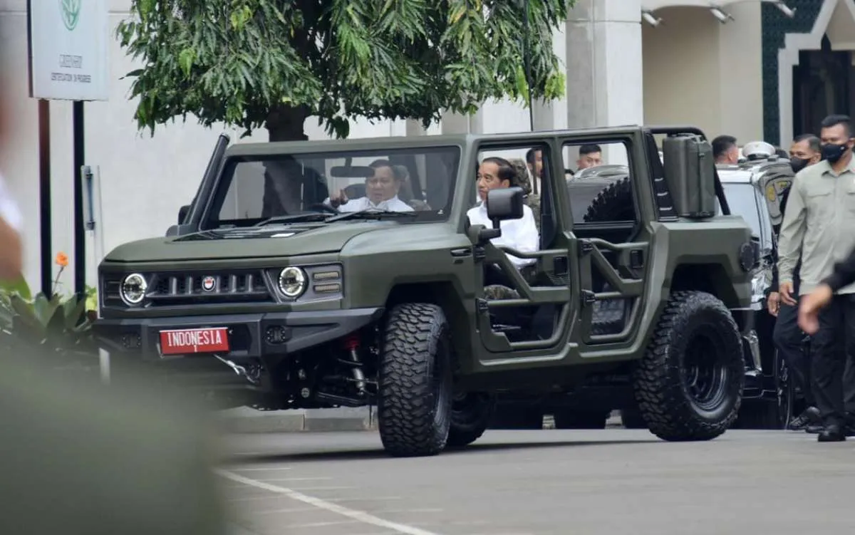 Presiden Jokowi Jajal dan Resmikan Nama Rantis Maung