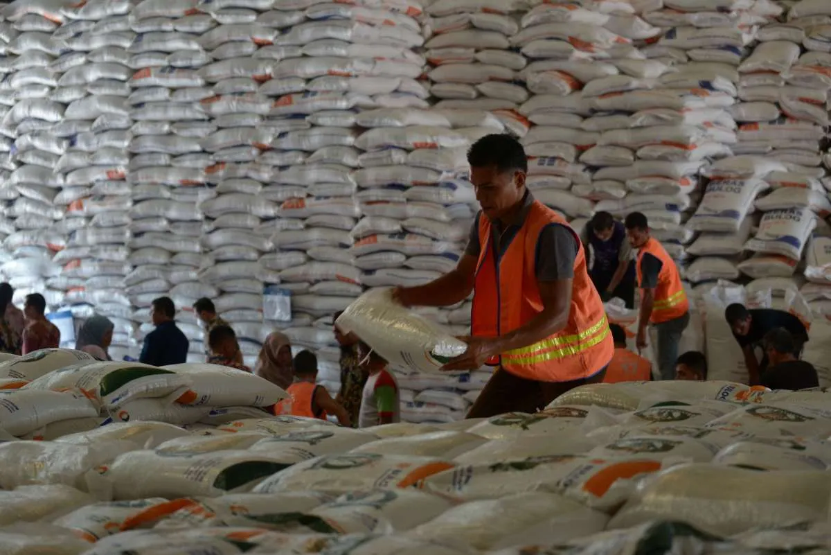 Bulog Terima Penugasan Penyaluran Bantuan Pangan Sampai Desember