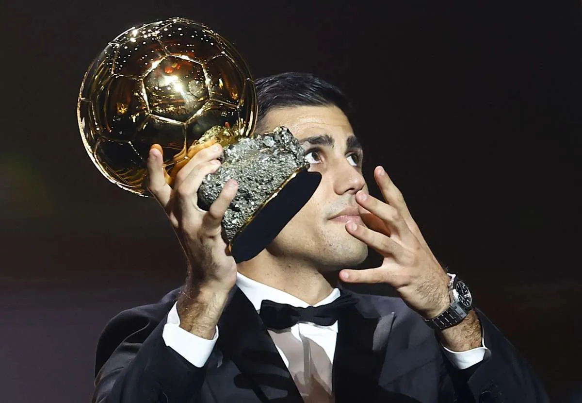 Rodri Menang Ballon d'Or 2024 di Tengah Kontroversi Aksi Boikot dari Real Madrid
