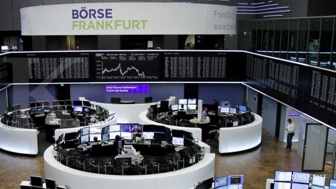 Bursa Eropa menahan pelemahan