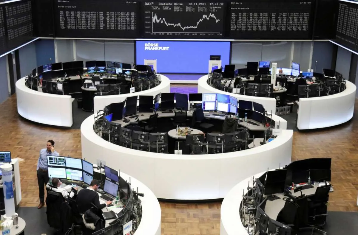 Rusia Gempur Ukraina, Bursa Saham Eropa dan Global Serentak Melorot