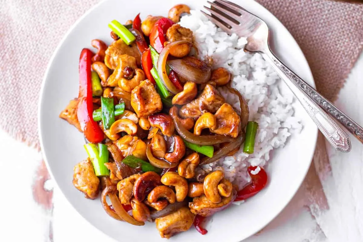 Manfaat Kacang Mete, Apakah Kacang Mete Menyebabkan Asam Urat?