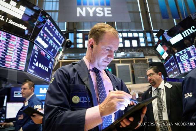 Wall Street masih turun karena investor berhati-hati jelang perundingan dagang