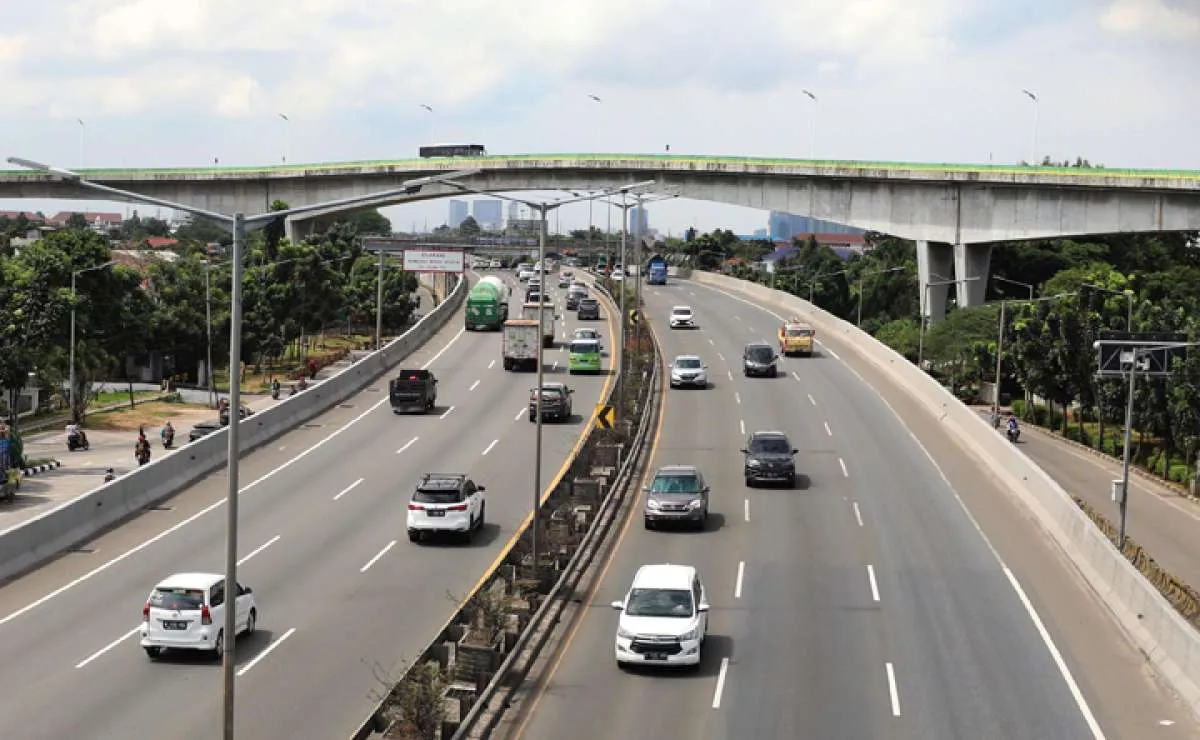 Tenang, Kendaraan Rusak akibat Jalan Tol Berlubang Bisa Ajukan Klaim