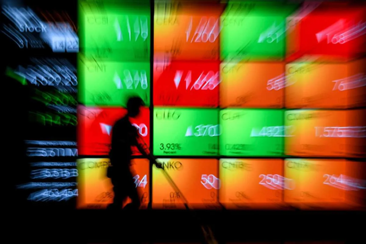 IHSG ditutup menguat 2,02% ke 4.623 pada akhir perdagangan Jumat (3/4)