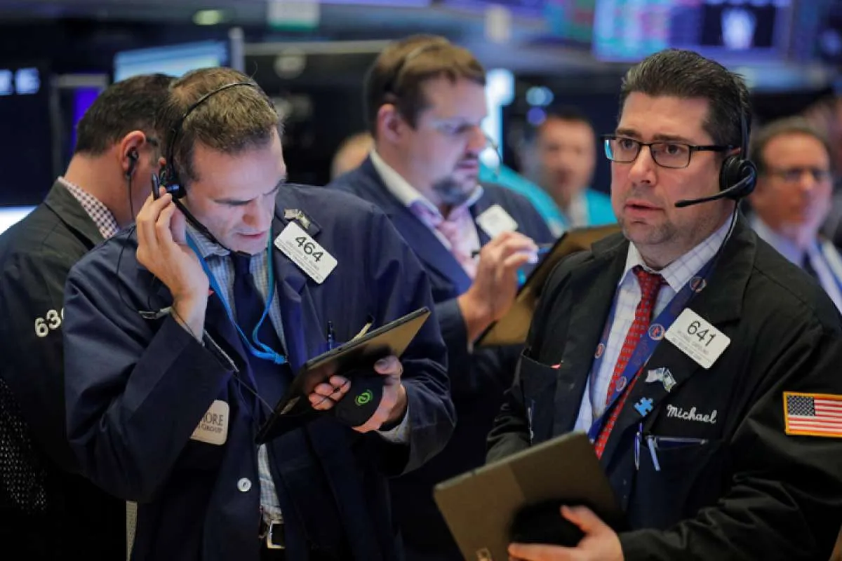 Wabah virus China menyeret Wall Street pada pembukaan perdagangan Selasa (21/1)