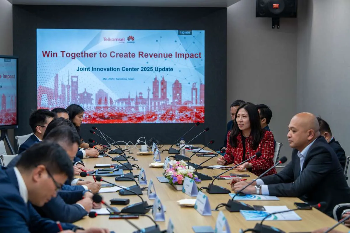 Perluas Inovasi & Pengembangan Talenta Digital, Telkomsel Gandeng Huawei di MWC 2025