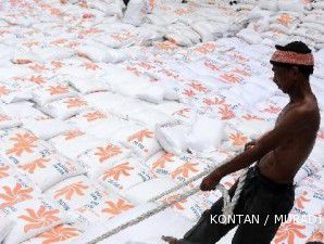 Bulog kucurkan 48.922 ton beras untuk turunkan harga