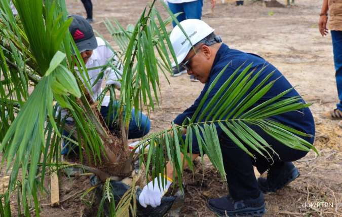 PTPN IV PalmCo Targetkan 2,1 Juta Bibit Unggul Diserap Petani Hingga Akhir 2024