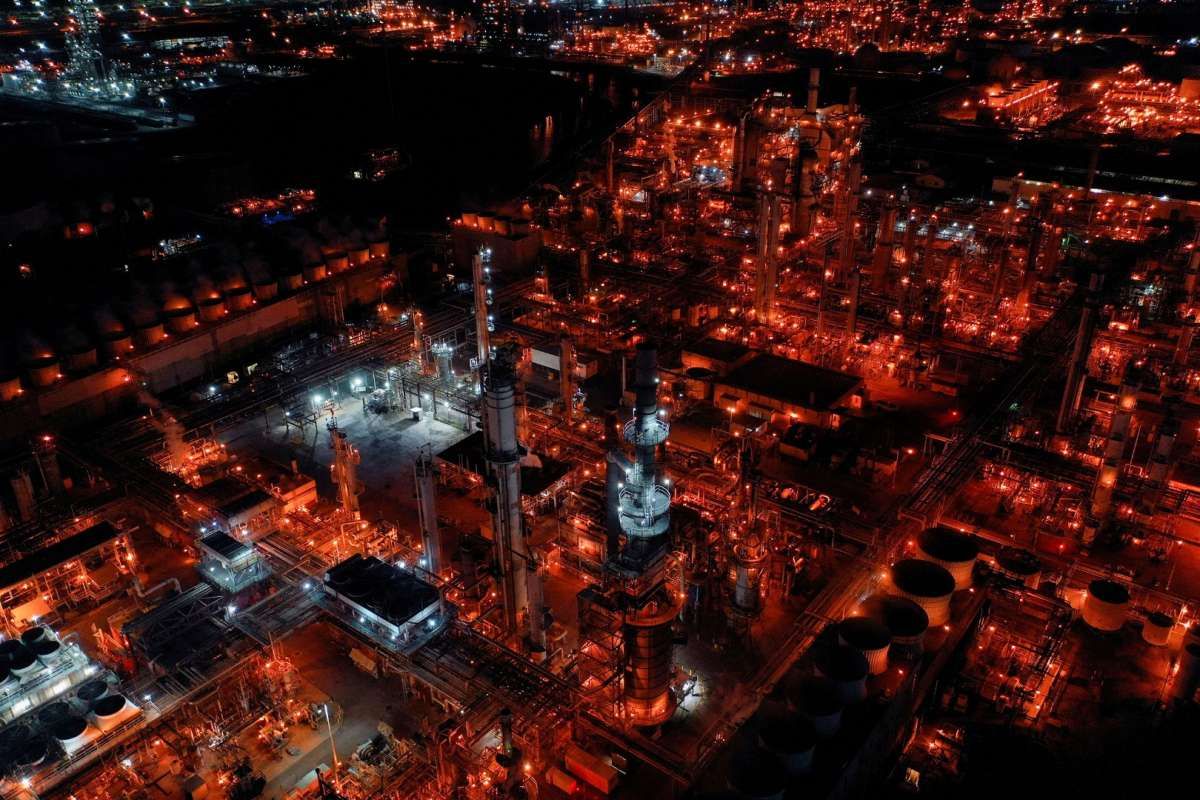 Harga Minyak Bisa Tekan Kinerja Impor