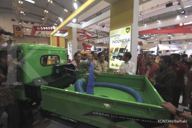 Jokowi minta industri otomotif dukung implementasi B20