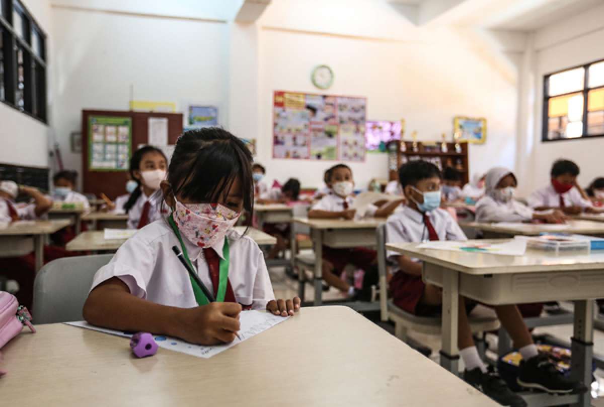 Lima Profesi Dokter Desak Kaji Ulang Sekolah 100%