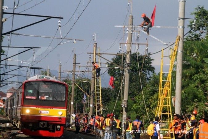 Kaca KRL pecah dilempar orang tidak dikenal di Stasiun Kebayoran