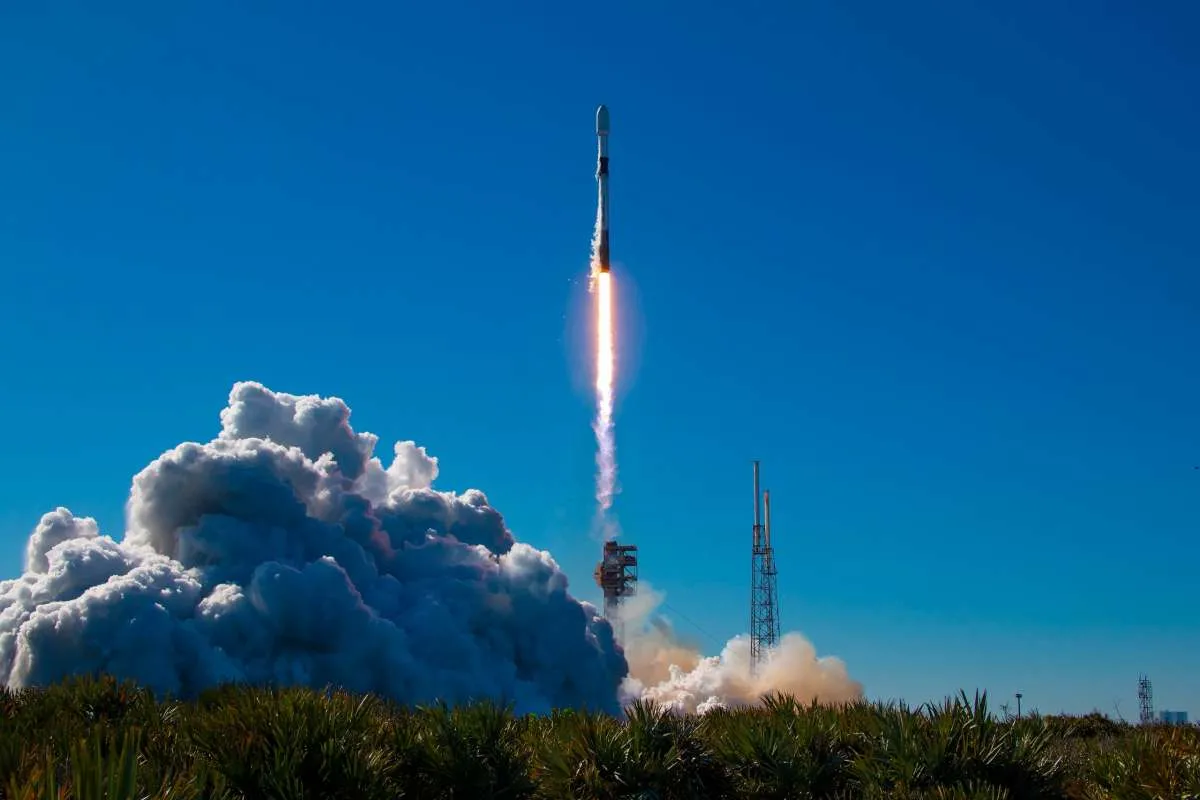 Satelit Merah Putih 2 Milik Telkom (TLKM) Resmi Mengudara
