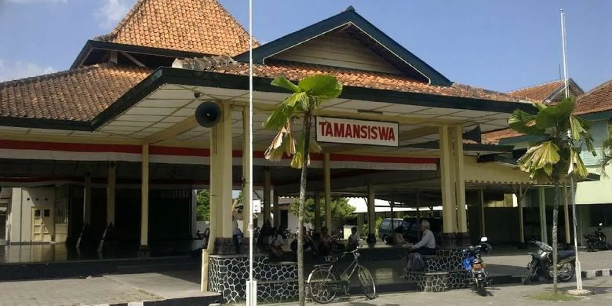 Sejarah Berdirinya Taman Siswa dan 3 Semboyan Ki Hajar Dewantara