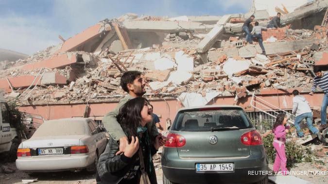 Korban tewas gempa Iran bertambah menjadi 180 jiwa