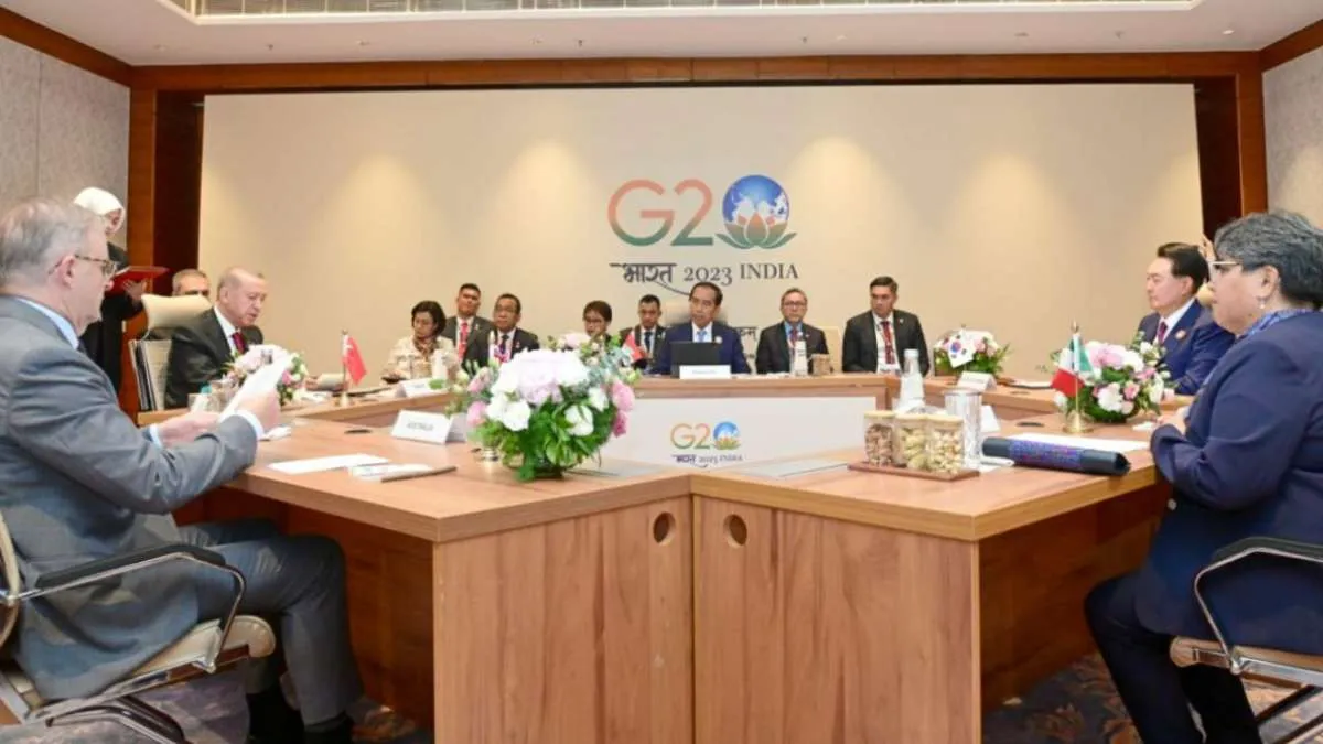 Jokowi Serukan Peningkatan Kerjasama dan Pentingnya Hilirisasi di Pertemuan MIKTA