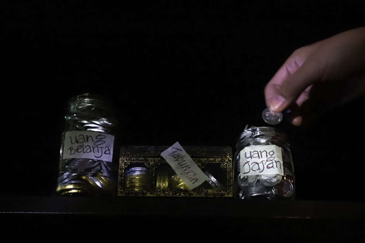 Gaji Pas-Pasan, Cicilan dan Harga Naik Terus: Ini Tips Bertahan Bagi Pekerja Gaji UMP