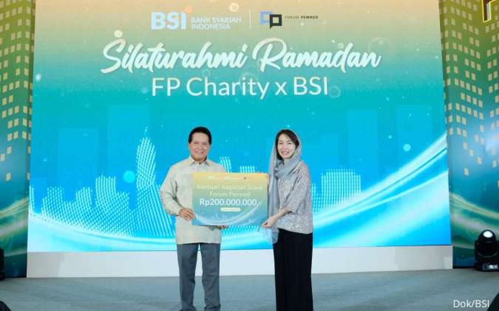  BSI dan Forum Pemred Charity Berkolaborasi dalam Bantuan Sosial untuk Insan Media 