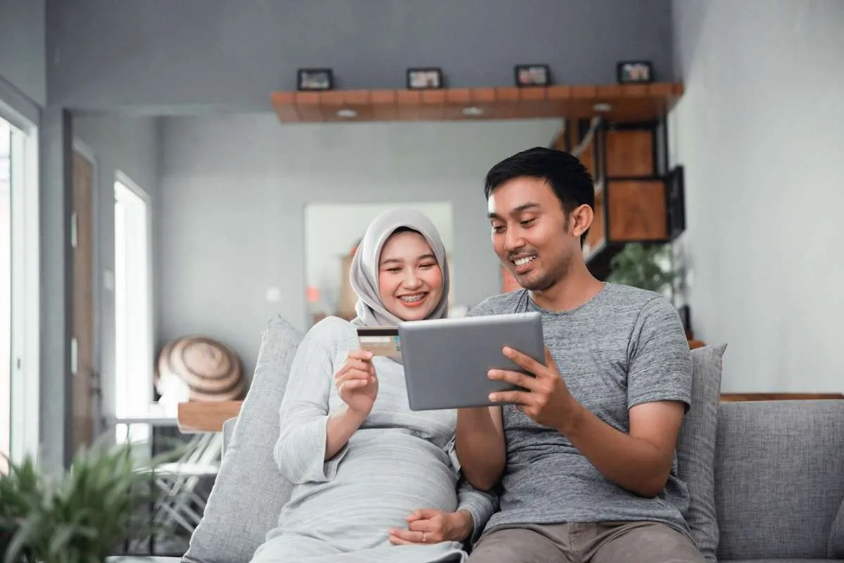 THR jangan langsung dihabiskan, sisihkan juga untuk asuransi syariah 