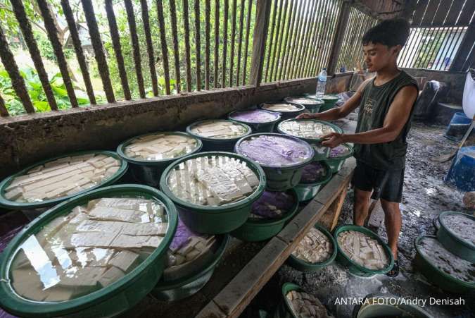 Ekonom: Kebijakan KUR 6% Tanpa Batasan Pengajuan Bisa Perkuat UMKM dan Sektor Riil