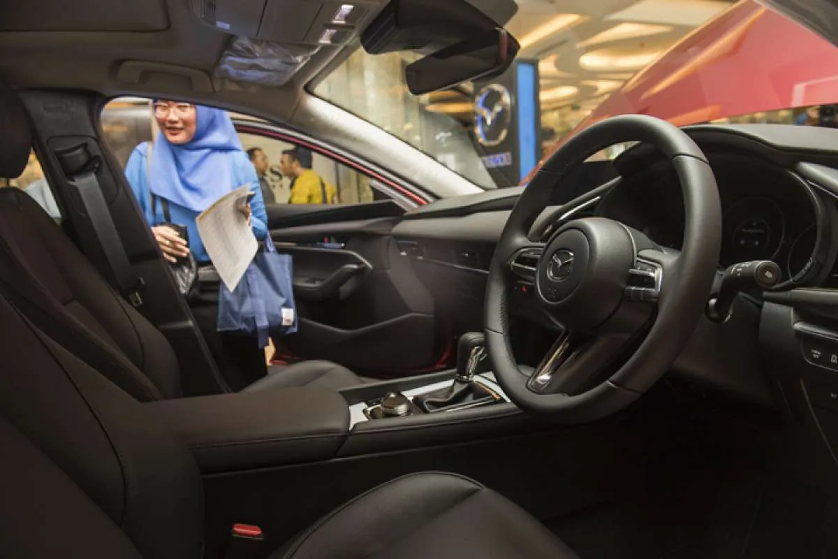 Varian Hatchback Masih Tinggi, Cek Harga Mobil Bekas Mazda 3 Lawas
