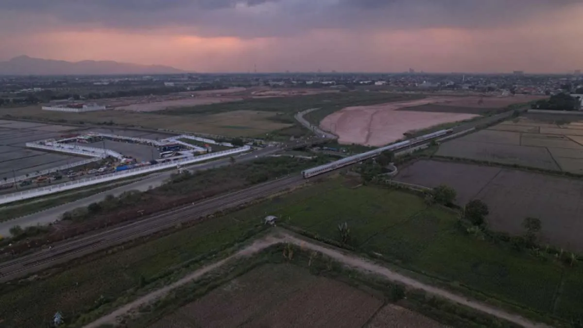 Kemenhub: Pembangunan Jalur Ganda Kereta Bandung-Cicalengka Capai 75%