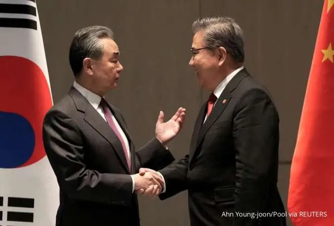 Menteri Luar Negeri Korea Selatan dan China saling berkontak mata