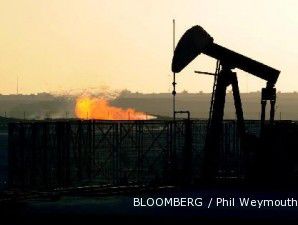 Menanti laporan persediaan AS, harga minyak naik tipis