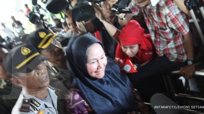 Ratu Atut kuasai 175 proyek di Banten