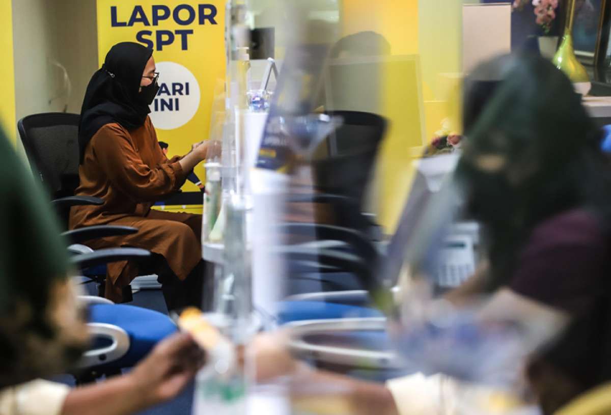 Ekonomi Terkontraksi,  Tax Ratio Bisa Melorot