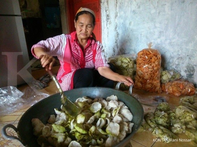 Yuk beli opak Uutuk oleh-oleh di Bandung (1)