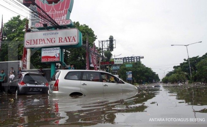 20 titik Kota Bandung dan Tol Cikampek kena banjir