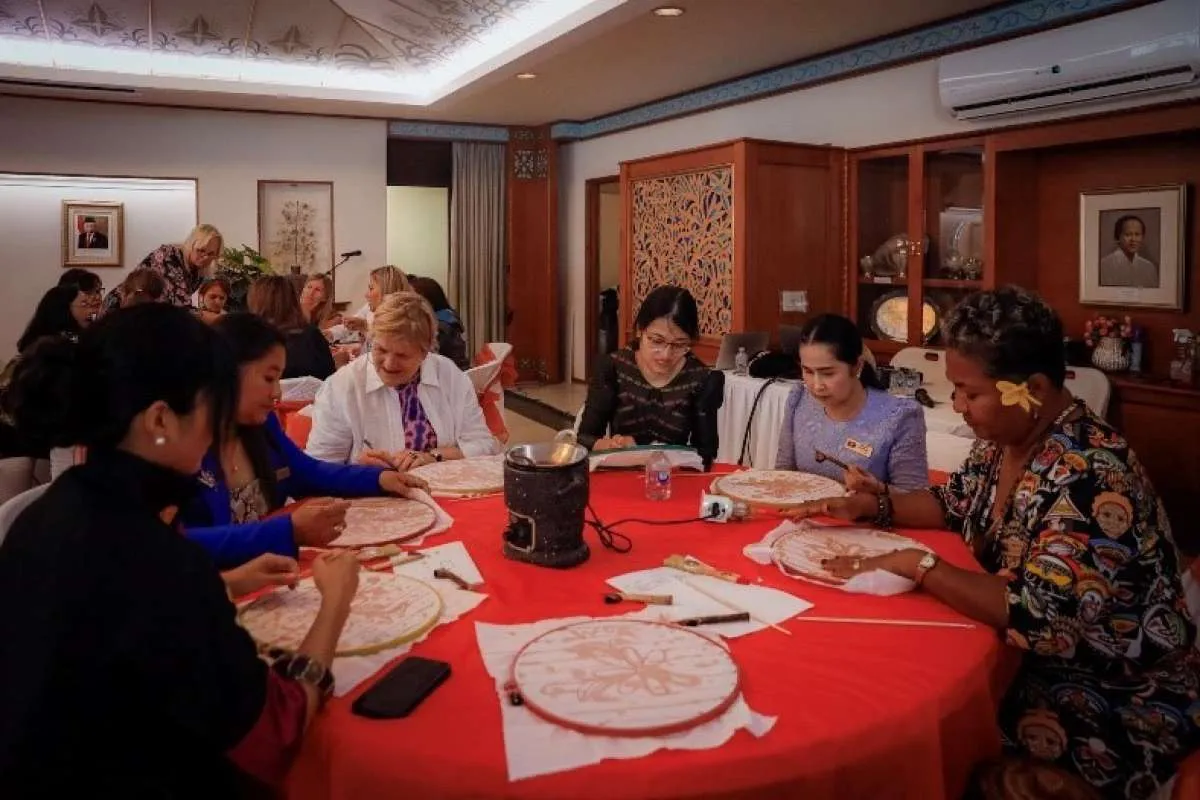 Gandeng APPMI Yogyakarta, KBRI Canberra Sukses Gelar Promosi Batik di Australia