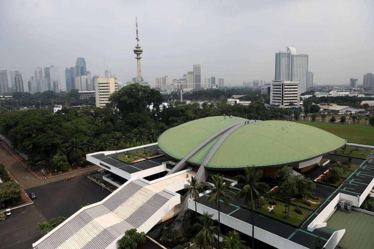 Indonesia Seeks to Preserve Controversial Jobs Law, Parliament Set for Debate