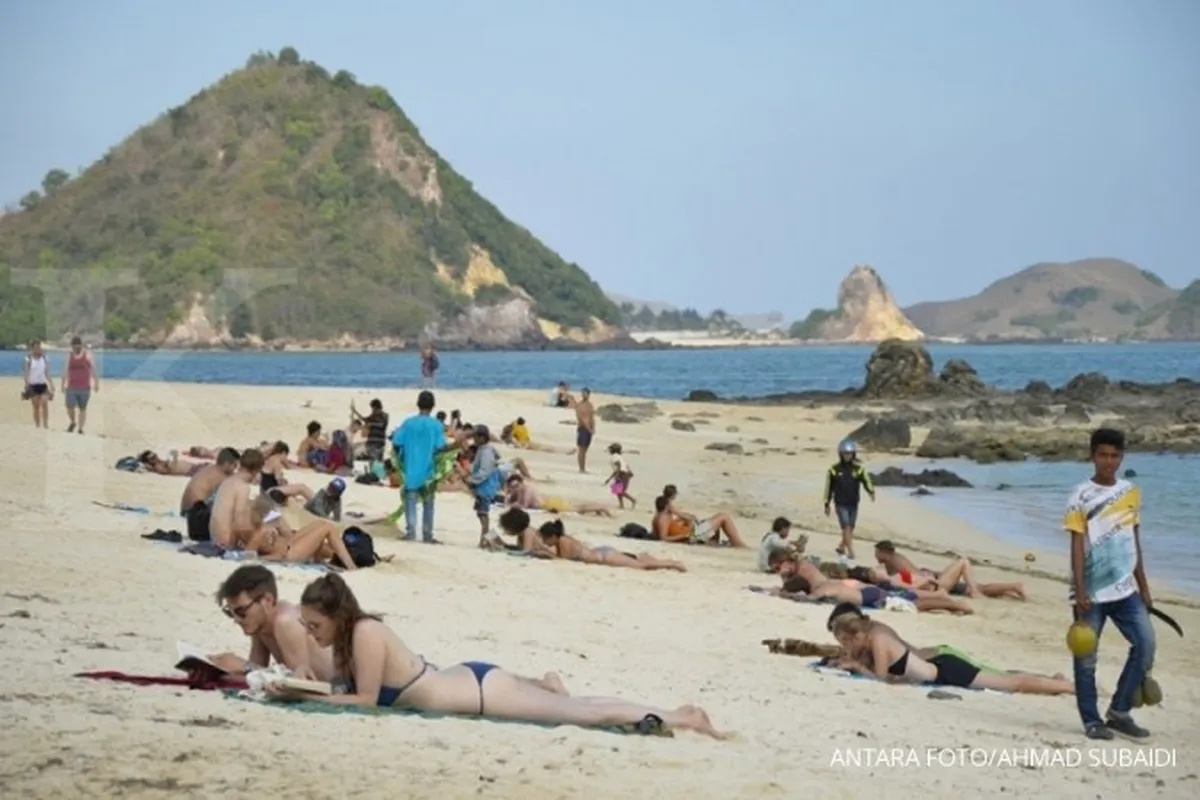 Lembong ajak investor tanam modal di pariwisata