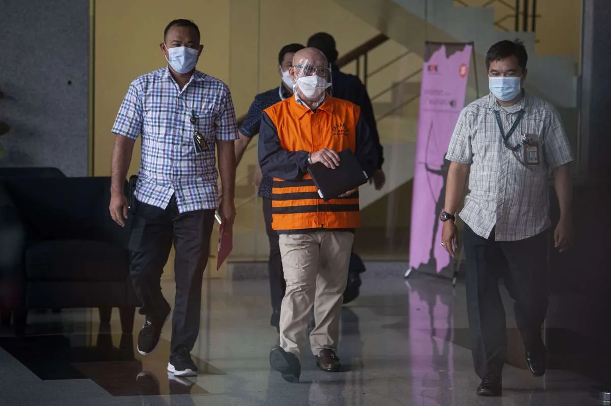 Mantan Direktur Keuangan dan Investasi Jasindo ditahan KPK 