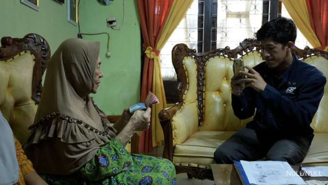 Pensiunan Bisa Mengambil Uang Pensiun dari Pospay Atau Diantar Tim Pos Indonesia